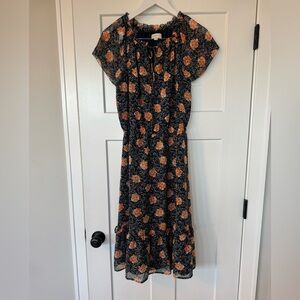 LOFT Floral Patterned Dress in Medium with soft Orange and Black colors